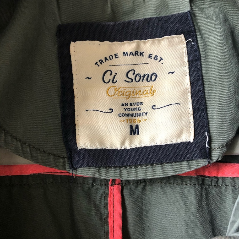 Army Green Zip Up Vest - Picture 6 of 7